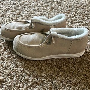 Size 10 slip on Super Soft Shoes